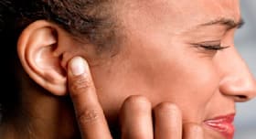 Travelling by air with your child? 5 tips to ease ear pain