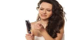 Menopausal Hair Loss : क्या मेनोपॉज के कारण गिर रहे हैं अधिक बाल, ट्राई करें ये उपाय