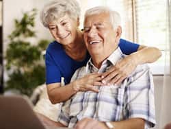 World Alzheimer's Day 2021: उम्र बढ़ने के साथ जरूर करें ये 6 काम, शरीर के साथ मस्तिष्क भी रहेगा स्ट्रांग