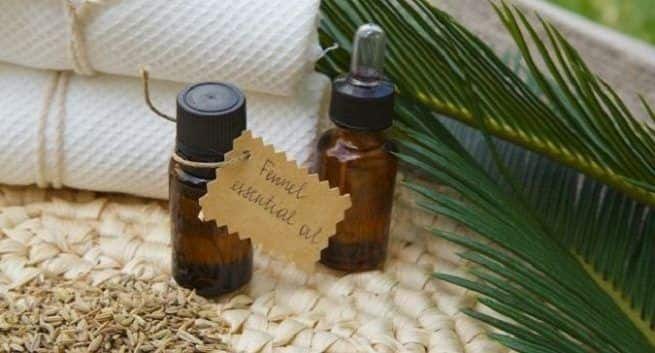 Fennel oil - Beauty benefits of fennel oil, Benefits of feenl seeds, How fennel essential oil helps in enhancing beauty, Feenel oil and beauty