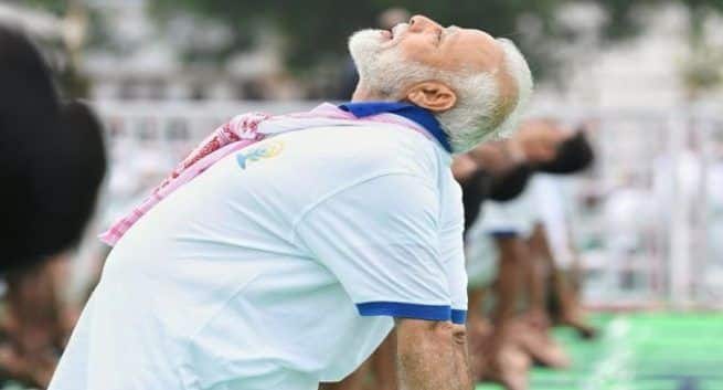 Narendra Modi 69th birthday Special know pm modi diet plan and Fitness secrets