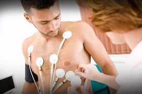 ECG Test: ये एक टेस्ट बता देगा कितना हेल्दी है आपका दिल, जानें कैसे किया जाता है ईसीजी और इसके फायदे
