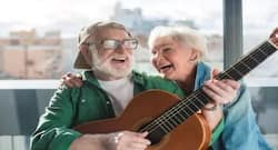 Eating flavonoid-rich foods may help keep Alzheimer's disease at bay