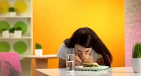 फूड पॉयजनिंग के इमरजेंसी उपचार हैं ये घरेलू उपाय