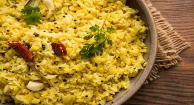 Khichadi benefits, health benefits of khichadi, PM Narendra Modi likes khichadi very much, PM modi's favourite food, healthy food. 