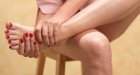 Do you have swollen ankles? It may be due to kidney damage or heart failure Do you have swollen ankles? It may be due to kidney damage or heart failure