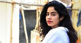 Jahnvi Kapoor takes up incline pushups to burn off holiday calories: Know all about this workout