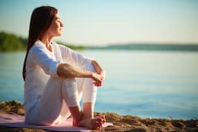 Healthy Living: सिम्पल डायट, पैदल चलने और विनम्र रहने जैसी हेल्दी टिप्स, महात्मा गांधी के जीवन से मिलती हैं हमें