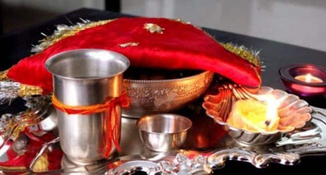 Karwa chauth diet tips, karwa chauth healthy tips, fasting diet tips, coconut benefits in fasting, Karwa chauth saragi thali food. 