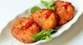 Healthy Snacks : खाना है हेल्दी स्नैक्स तो बनाएं राइस पोटैटो टिक्की, जानें विधि