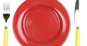 Want to lose weight? Use bright coloured crockery