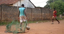 Soccer players lend a hand to 'malaria-free' campaign