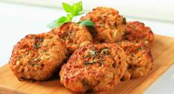 Healthy Winter Recipe: जब सर्दियों में हो कुछ चटपटा खाने की क्रेविंग, तो बनाएं फूलगोभी की टिक्की