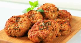 Healthy Winter Recipe: जब सर्दियों में हो कुछ चटपटा खाने की क्रेविंग, तो बनाएं फूलगोभी की टिक्की