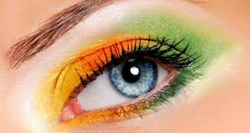 Flaunt the tricolour in your make-up on Republic Day