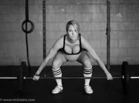 Lifting weights during pregnancy: Good or bad?