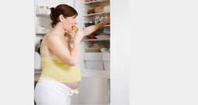 Overweight mothers may be putting unborn babies at risk