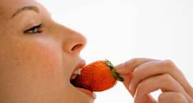 Strawberry extract protects skin against UV rays