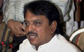 Vilasrao Deshmukh's condition criticial