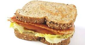 Healthy breakfast recipe: Carrot-apple sandwich
