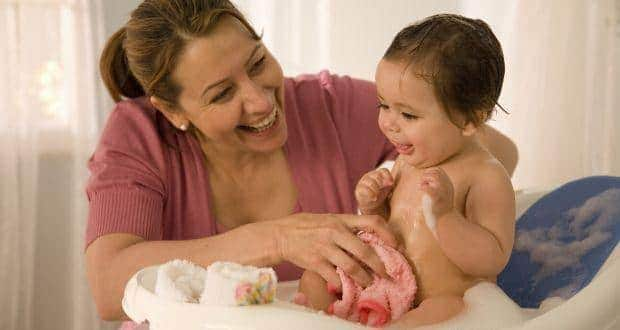 bathing your newborn baby