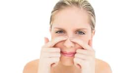 How can I get rid of blackheads at home? (Beauty Query)
