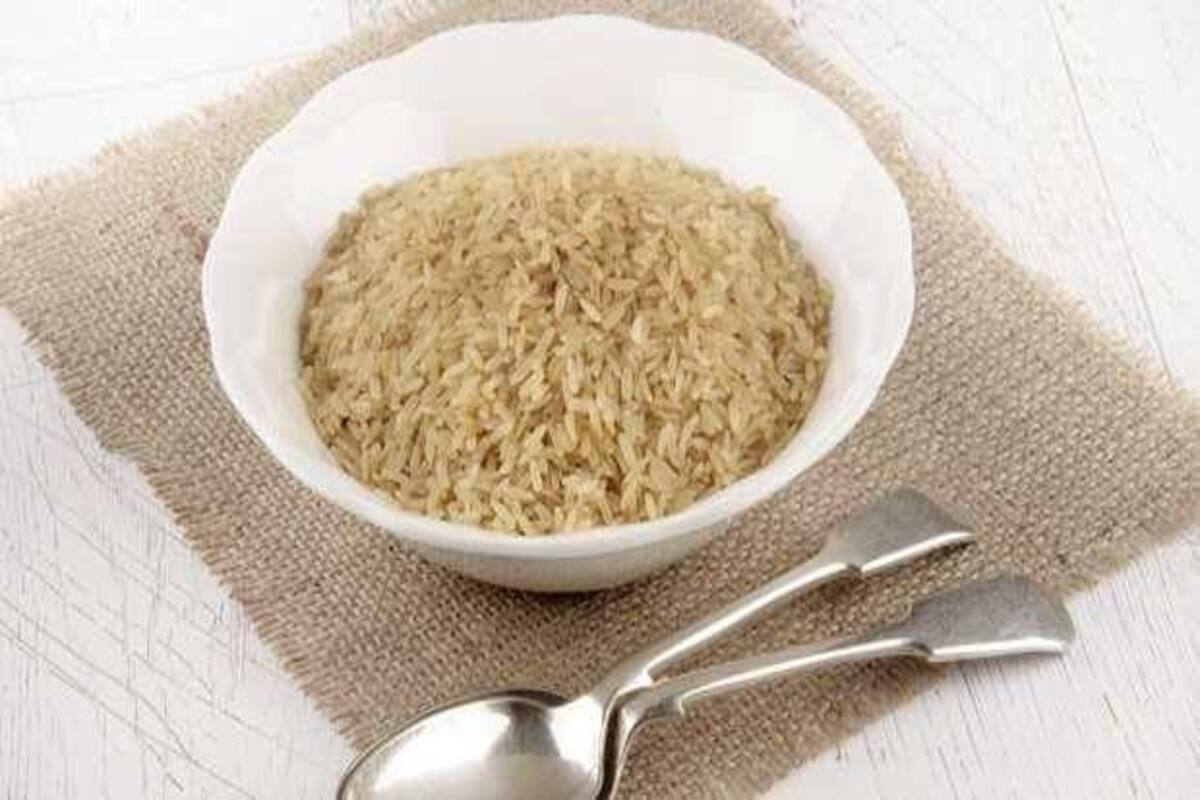 Weight Loss Tip 48 Have Brown Rice To Lose Weight Thehealthsite Com Learn more here about both types and the possible benefits of brown rice contains more protein, fiber, and carbohydrates than white rice. weight loss tip 48 have brown rice