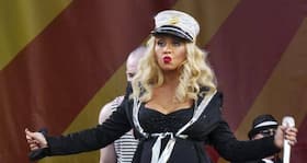 Christina Aguilera on a healthy diet to avoid gaining weight during pregnancy