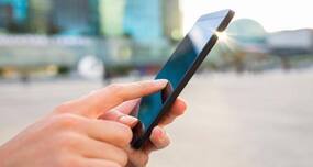 Beware! Your smartphone can give you a skin rash