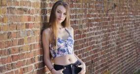Women getting cosmetic surgery to show off perfect midriff in crop tops