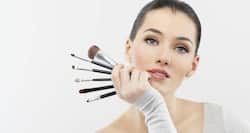 4 ways you can conceal facial flaws with make-up tricks