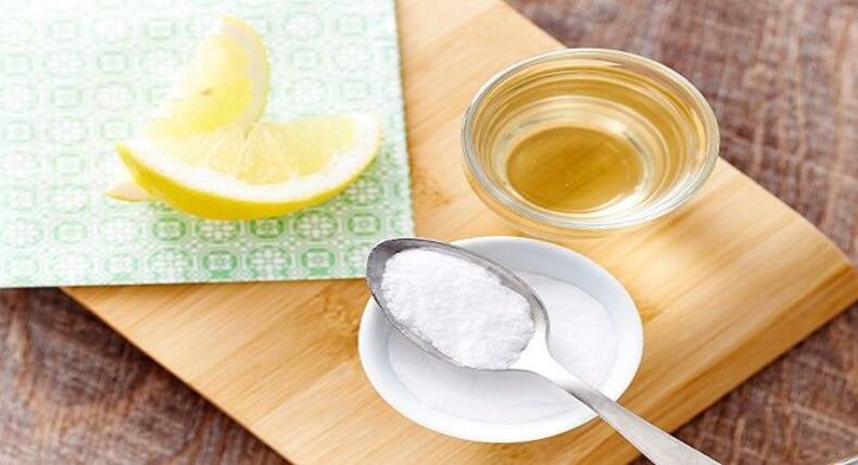Clear your blackheads with our home remedies