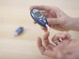 How often should diabetics use a glucometer to monitor blood glucose levels? How often should diabetics use a glucometer to monitor blood glucose levels?