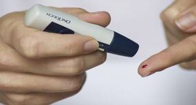 World Diabetes day 2019 : डायबिटीज के मरीजों के लिए ये हैं 4 बेस्ट हेल्दी ड्रिंक्स