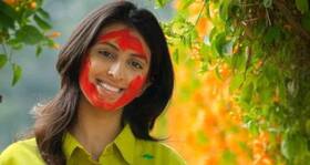 Holi 2014: Tips to protect your hair from getting damaged from harmful colours