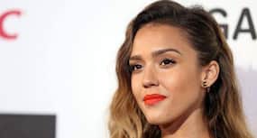 Jessica Alba encourages women to be more self-confident