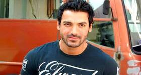 John Abraham urges women to get check-ups to detect breast cancer