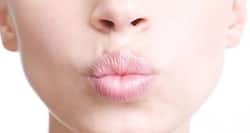 Beauty Tip #12: Get pink lips with this pomegranate lip scrub