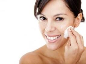 Are you using the right make-up remover?
