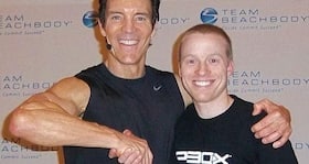 11-minute leg workout by Tony Horton (Video)