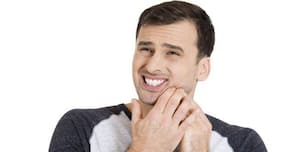 8 common causes of recurrent mouth ulcers