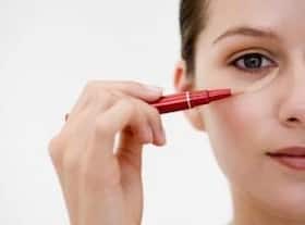 Women's fear: Caught by boss without make-up