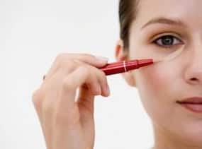 Women's fear: Caught by boss without make-up