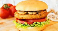Healthy paneer and peas burger recipe for kids