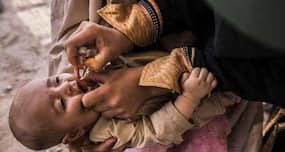 Peshawar starts polio vaccination amid heavy security