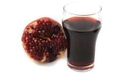 Eat pomegranate to relieve urinary tract infections naturally