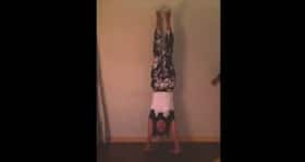 Bang Bang Dare: Priyanka Chopra accepts Hrithik Roshan's challenge, does a handstand Bang Bang Dare: Priyanka Chopra accepts Hrithik Roshan's challenge, does a handstand