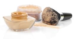 How to choose the right base make-up for your face