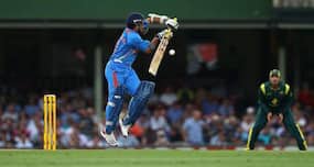 Finger injury forces Sachin to retire hurt