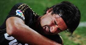 Sami Khedira set to miss season after breaking cruciate ligaments in his right knee